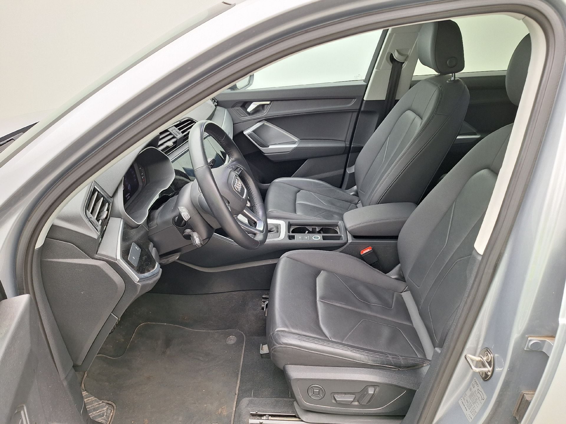 Audi, Q3 '18, Audi Q3 35 TDI S Tronic Business Edition 5d photo