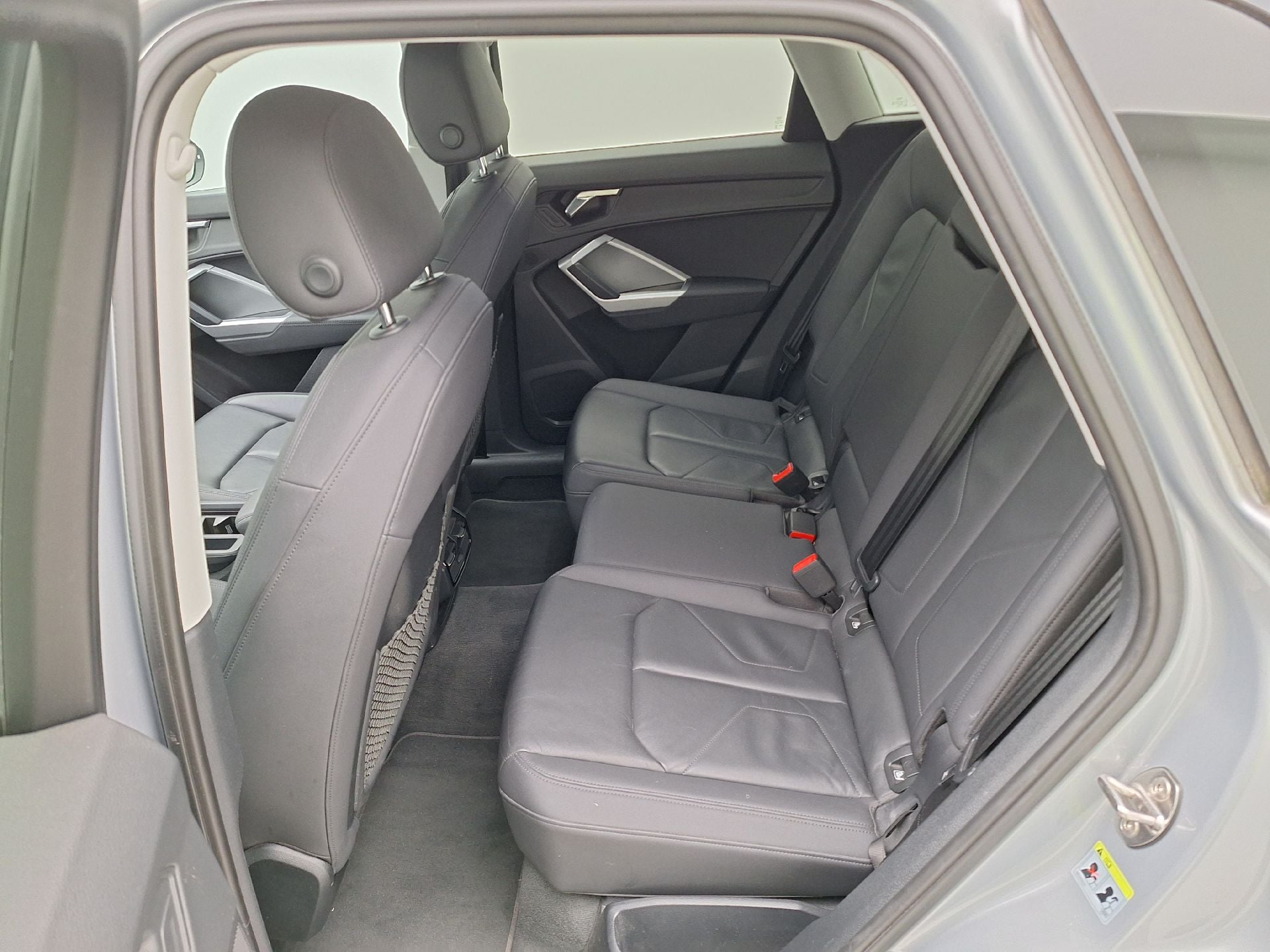 Audi, Q3 '18, Audi Q3 35 TDI S Tronic Business Edition 5d photo