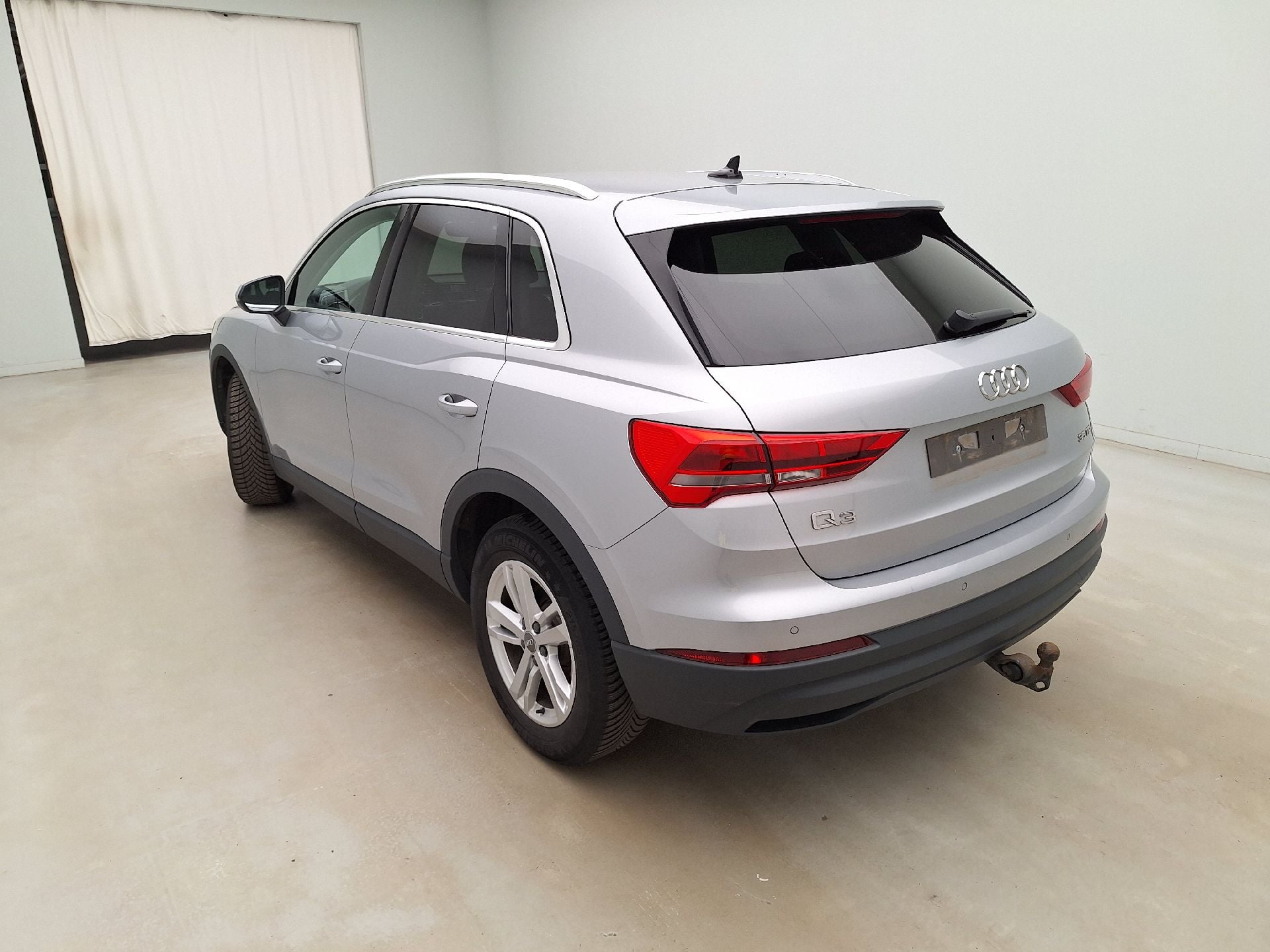 Audi, Q3 '18, Audi Q3 35 TDI S Tronic Business Edition 5d photo