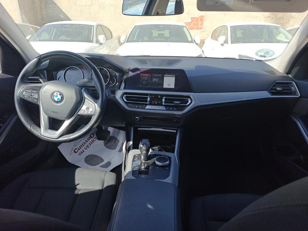 BMW Serie 3 / 2018 / 4P / sedán 320d Auto. photo