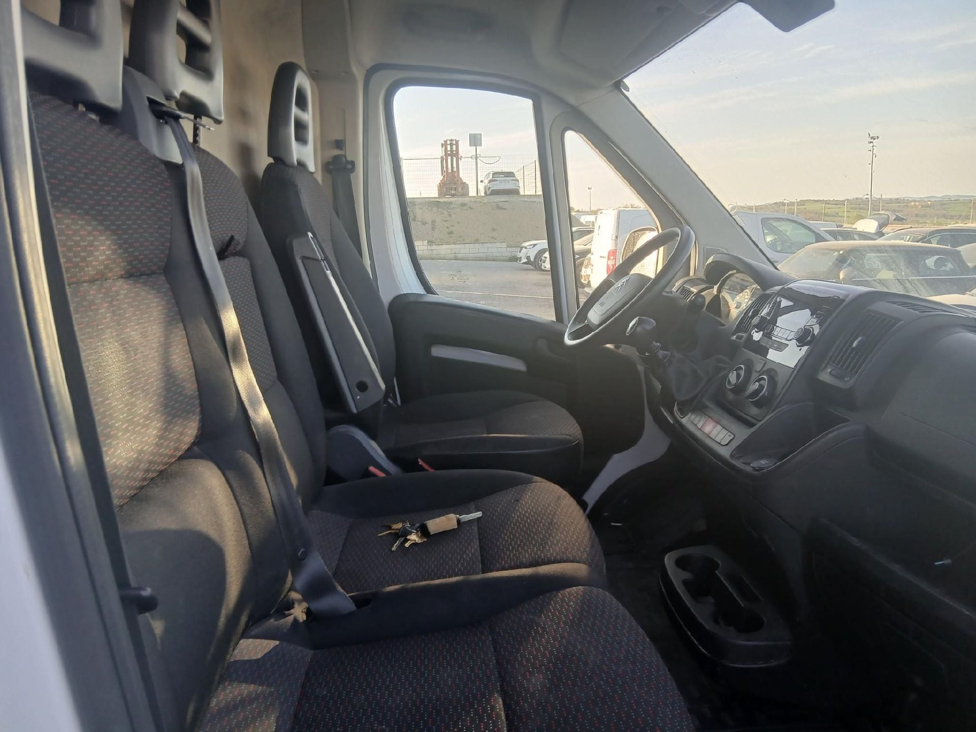 CITROEN Jumper / 2014 / 4P / furgón BlueHDi 88KW (120CV) Furgón 35L2H2 photo