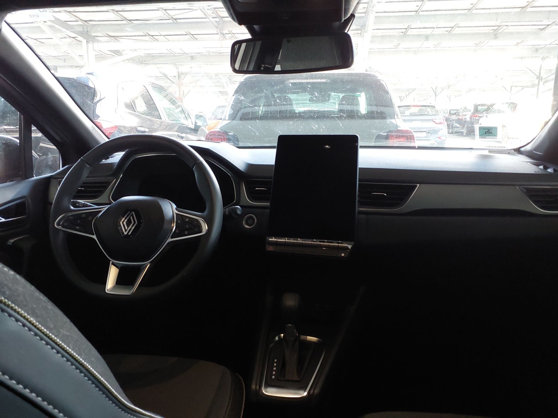 RENAULT Captur E-TECH full hybrid 145 TECHNO photo