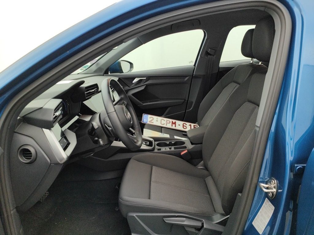 Audi A3 Sportback 1.4 40 TFSI e Attraction 5d photo