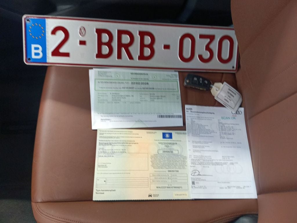 Audi Q3 45 TFSI e S tronic 5d photo