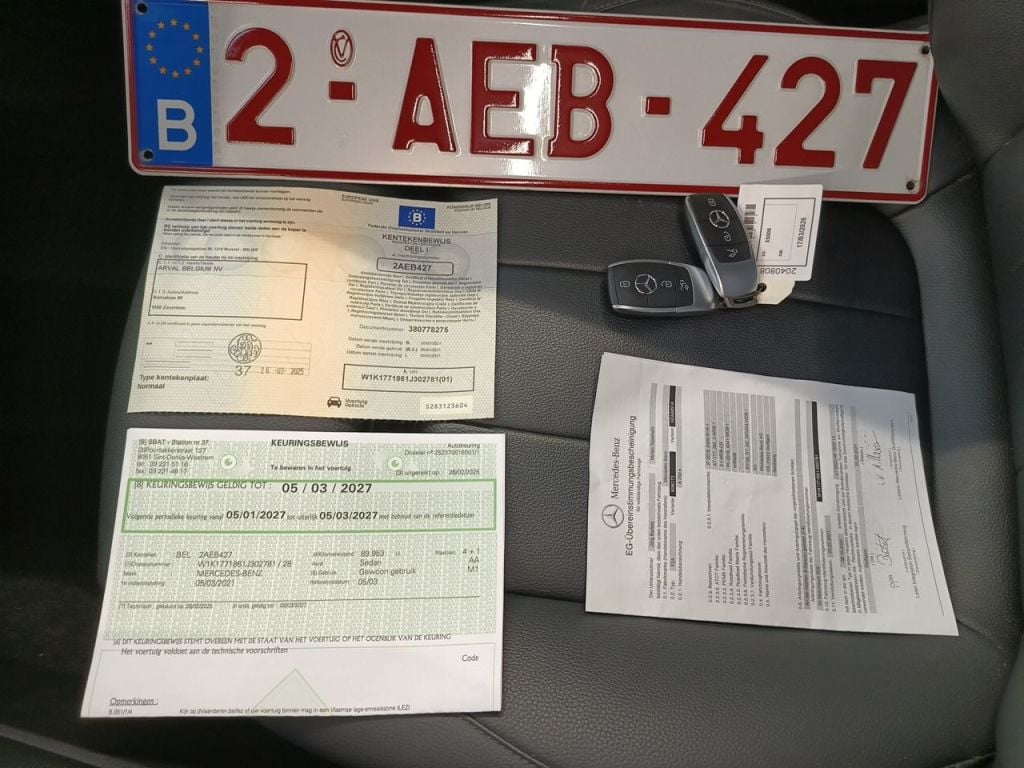 Mercedes-Benz A-Klasse Limousine A 250e Business Solution 4d photo