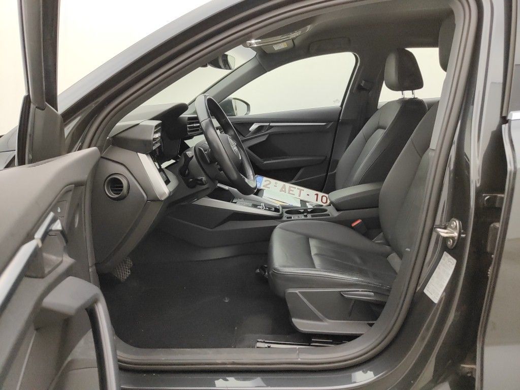 Audi A3 Sportback 2.0 35 TDi 110kW S tronic 5d photo