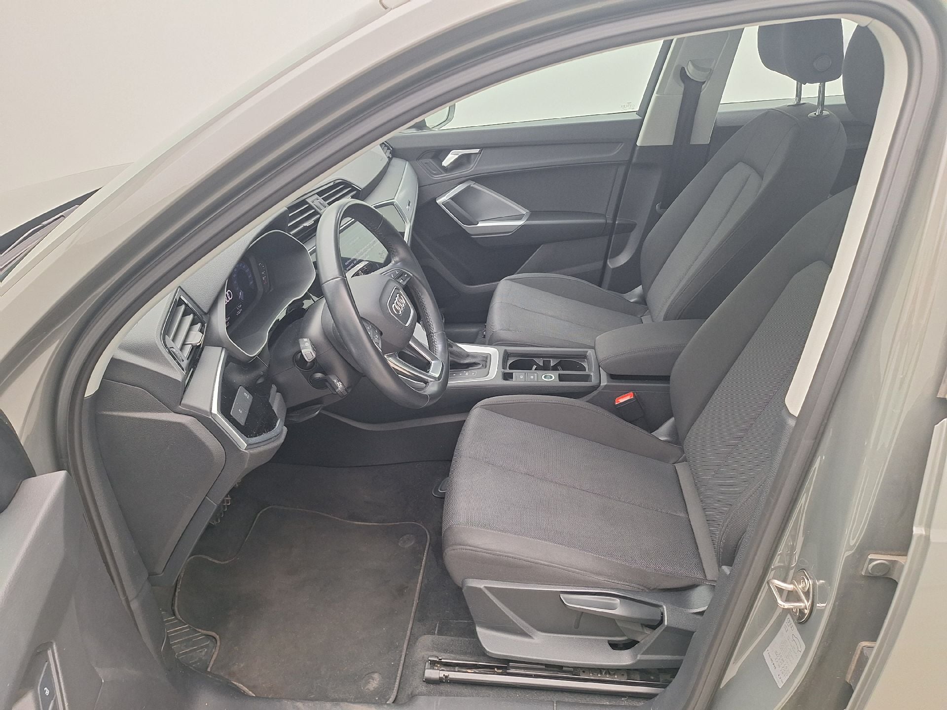 Audi, Q3 '18, Audi Q3 35 TDI S Tronic Business Edition 5d photo