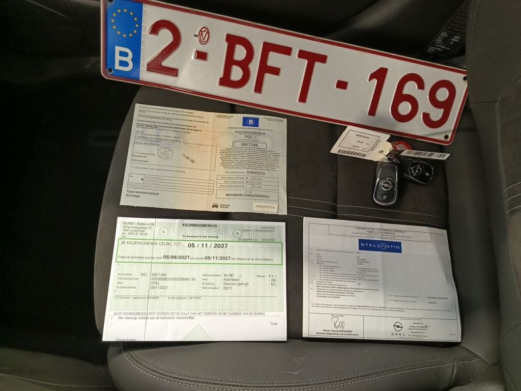 Opel Astra 1.5 Turbo D 90kW S/S Ultimate 5d photo