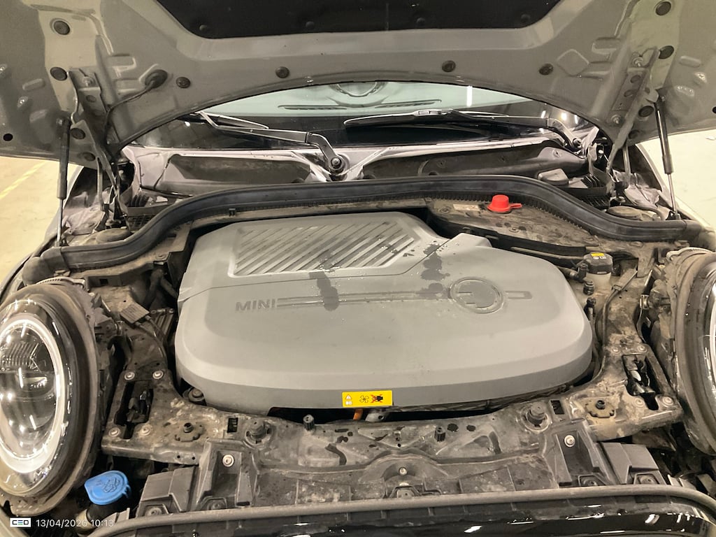 MINI Mini 32.6 KWH COOPER SE photo