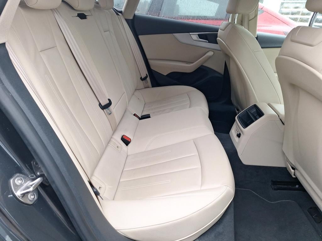 AUDI A5 SPORTBACK 2.0 30 TDI S TRONIC BUS. ED. photo