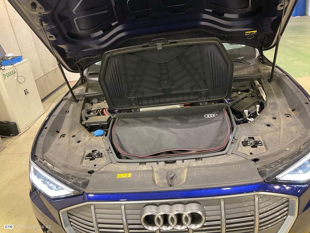 AUDI E-TRON SPORTBACK 71 KWH 50 QUATTRO ADVANCED photo