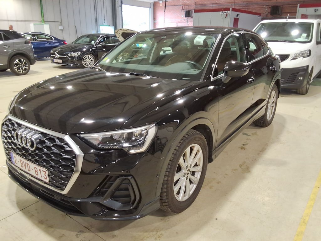 AUDI Q3 Sportback 2.0 35 TDI S TRONIC BUS. ED. ATTRACTION