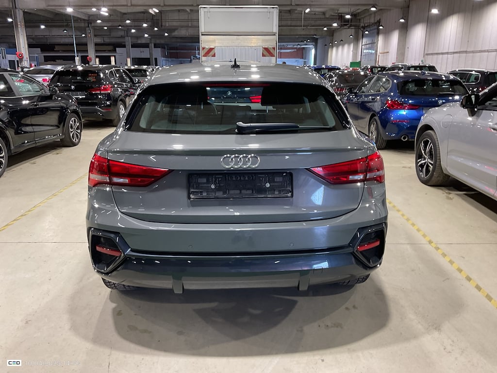 AUDI Q3 Sportback 2.0 35 TDI S TRONIC BUSINESS EDITION photo