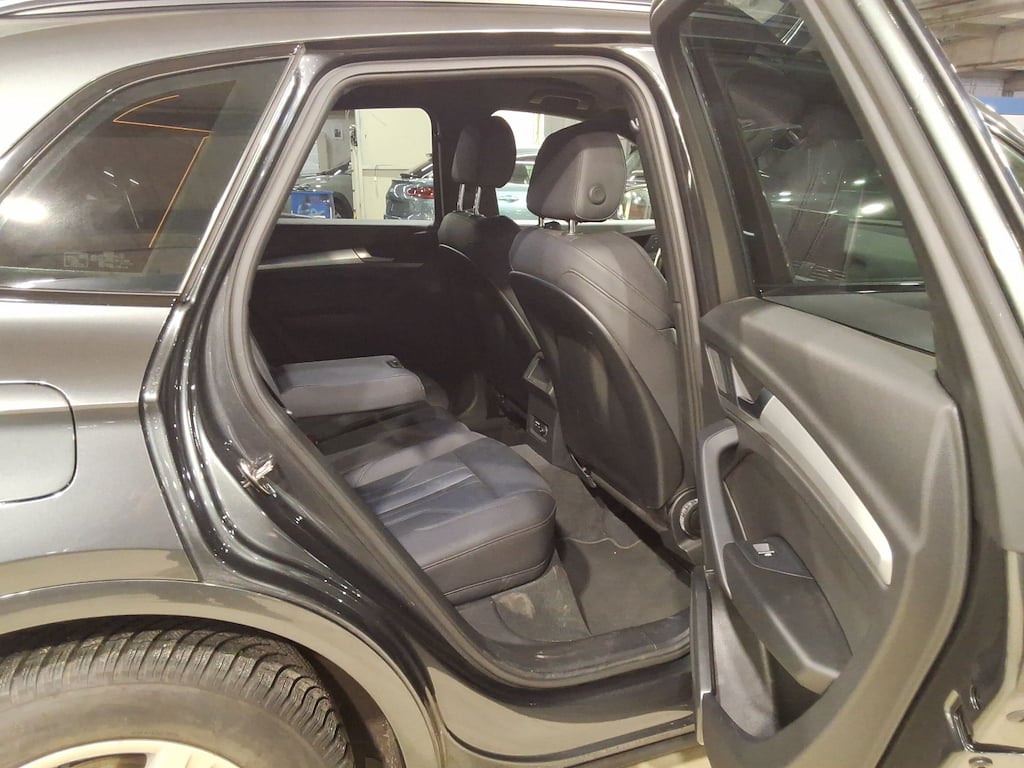 AUDI Q5 2.0 35 TDI S TRONIC BUSINESS ED. S LINE photo