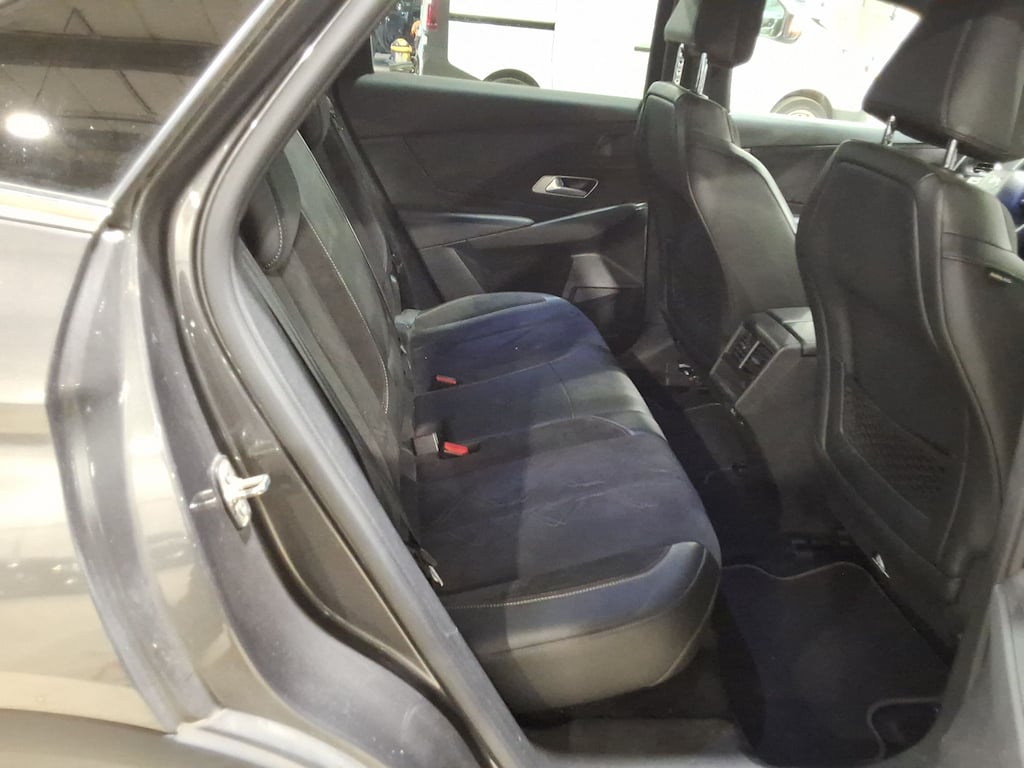 DS AUTOMOBILES DS7 CROSSBACK DIESEL 1.5 BlueHDi Performance Line (EU6.2) photo