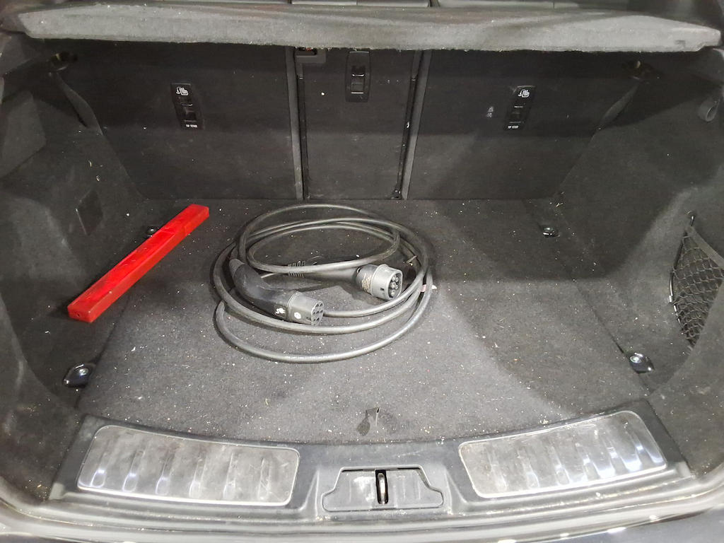 JAGUAR E-PACE 1.5 P300E PHEV R-DYNAMIC S AUTO 4WD photo