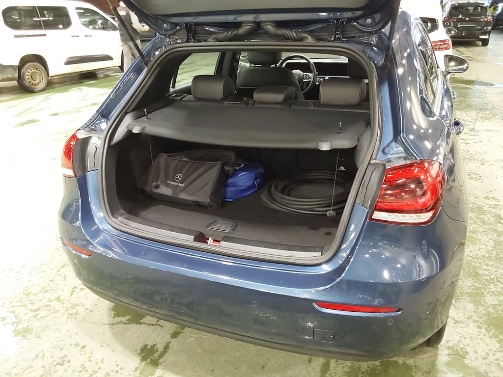 MERCEDES-BENZ A-CLASS 1.3 A 250 E DCT BUSINESS SOLUTION photo