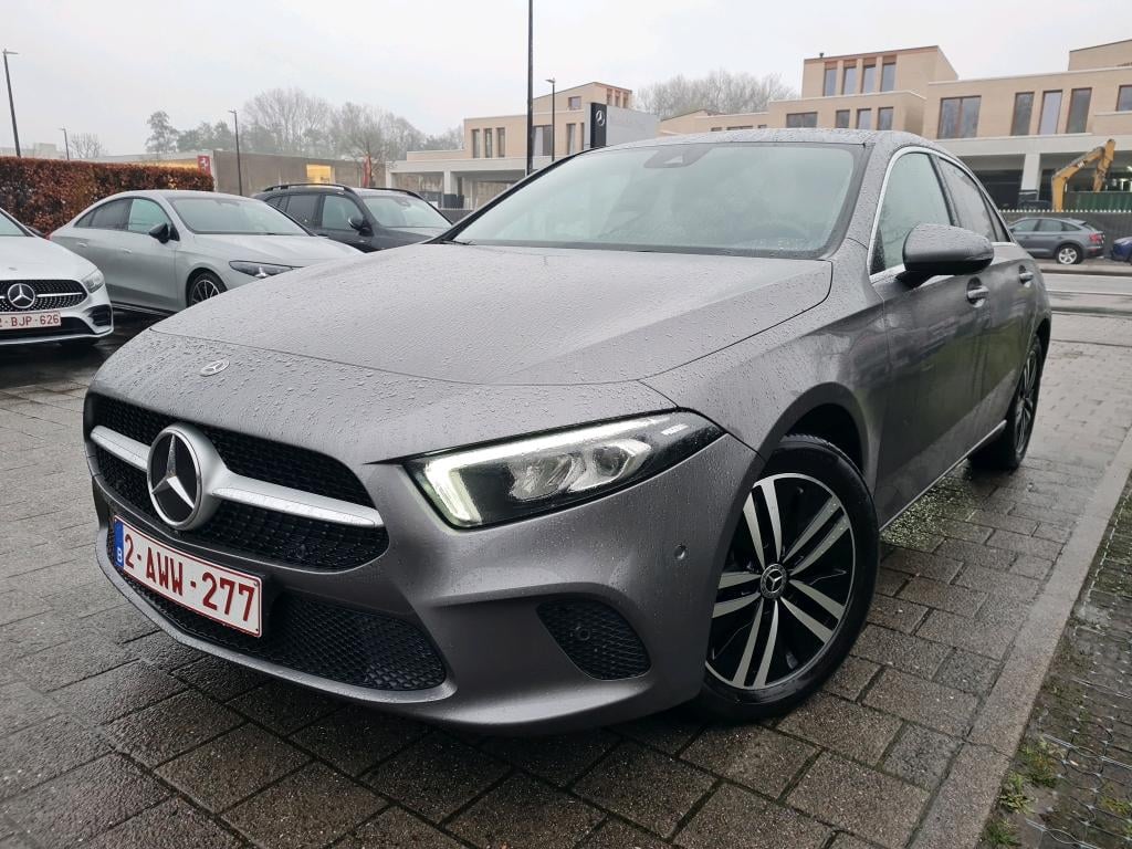 MERCEDES-BENZ A-CLASS LIMOUSINE 1.3 A 250 E BUSINESS SOLUTION DCT