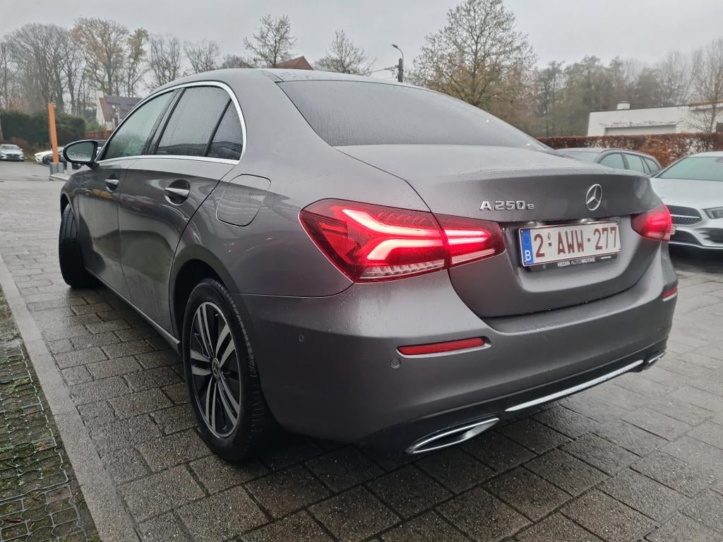 MERCEDES-BENZ A-CLASS LIMOUSINE 1.3 A 250 E BUSINESS SOLUTION DCT photo