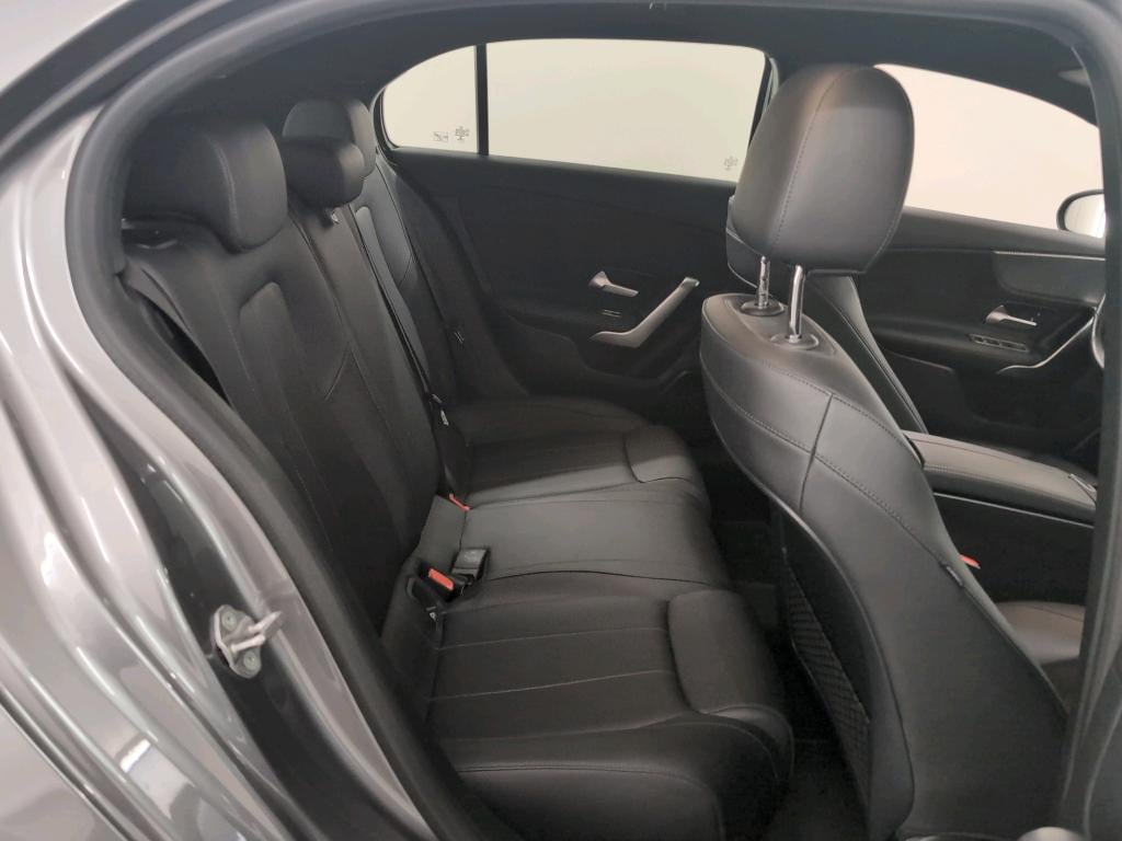 MERCEDES-BENZ CLASSE A DIESEL (W177) A 200 d Business Solution photo