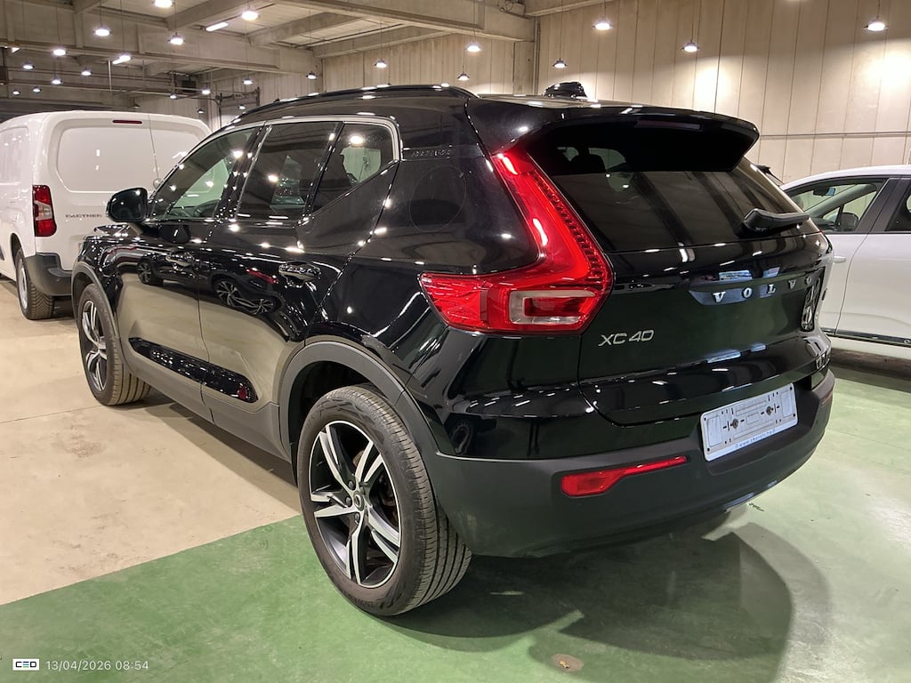 VOLVO XC40 1.5 T4 RECHARGE GEARTRONIC R-DESIGN photo