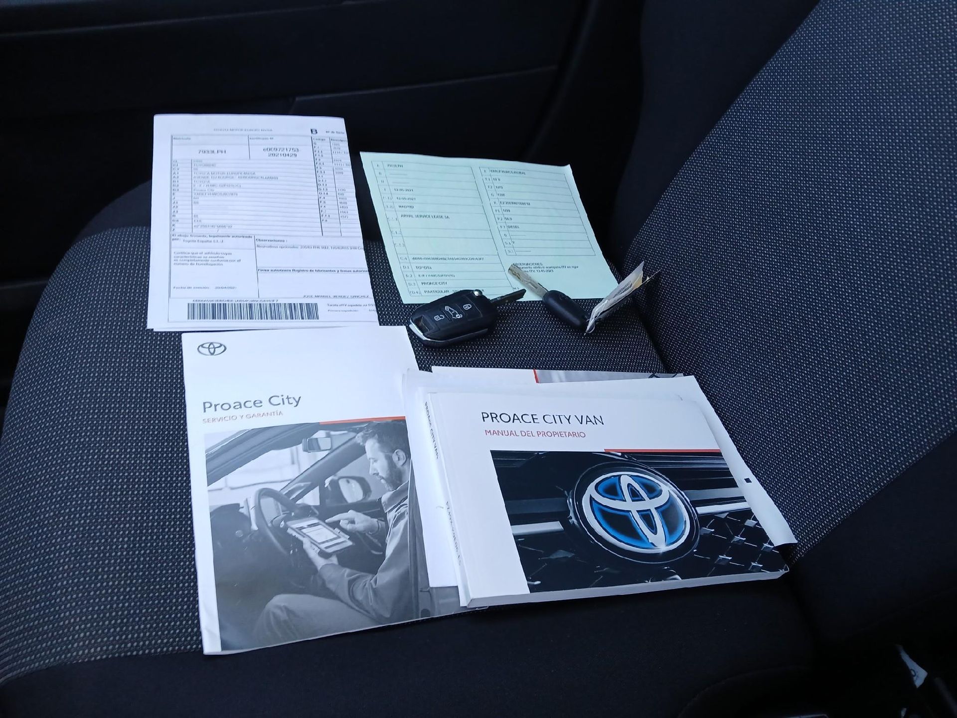 TOYOTA Proace City/2020/4P/furgón derivado de turismo 1.5D 56kW (75CV) GX 650kg Media photo