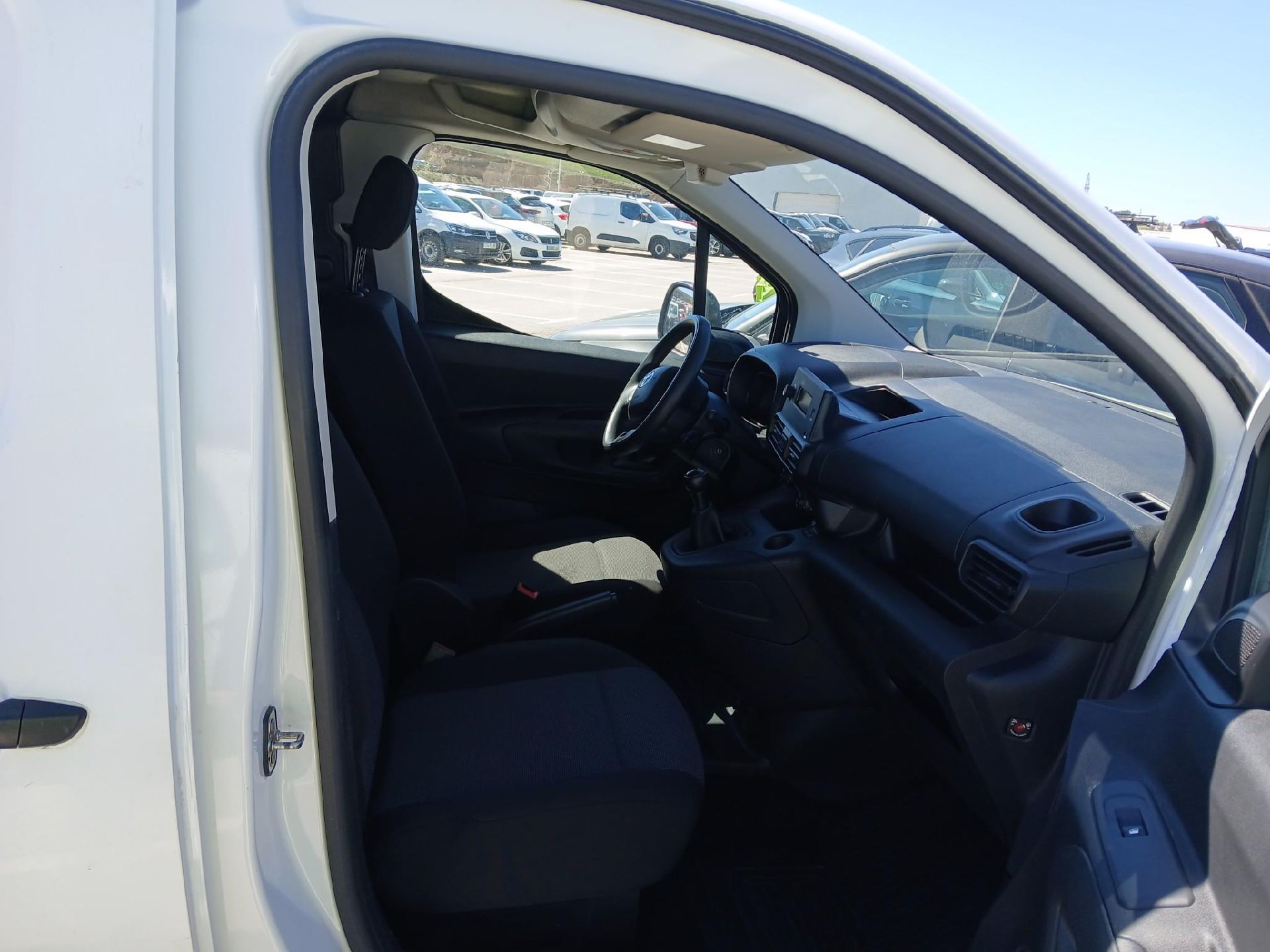 TOYOTA Proace City/2020/4P/furgón derivado de turismo 1.5D 56kW (75CV) GX 650kg Media photo