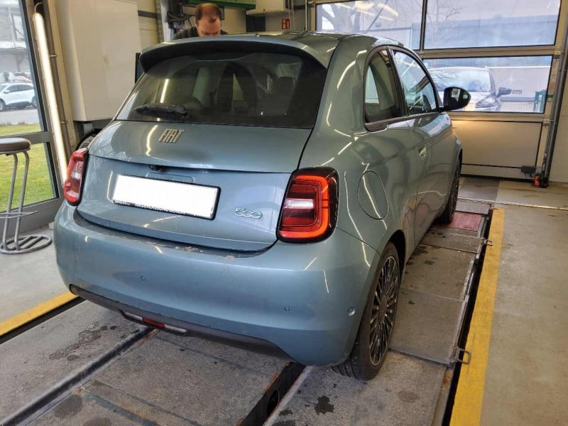 Fiat 500 e (332) Lim. (2020->) DE - LimS3, Icon Batterie 42 kWh, 2020 - 2023 photo