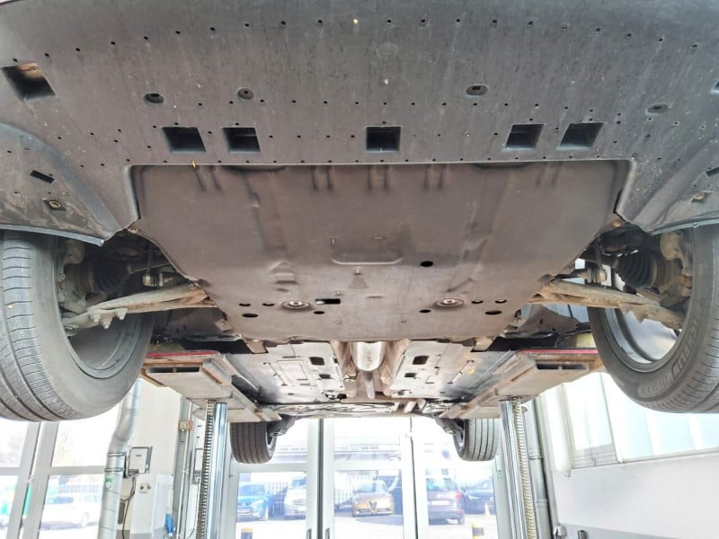 DS Automobiles DS 7 Crossback (11.2017->) DE - SUV5 1.6 PureTech 180 EU6d, Performance Line + S&S (EURO 6d), 2020 - 2022 photo