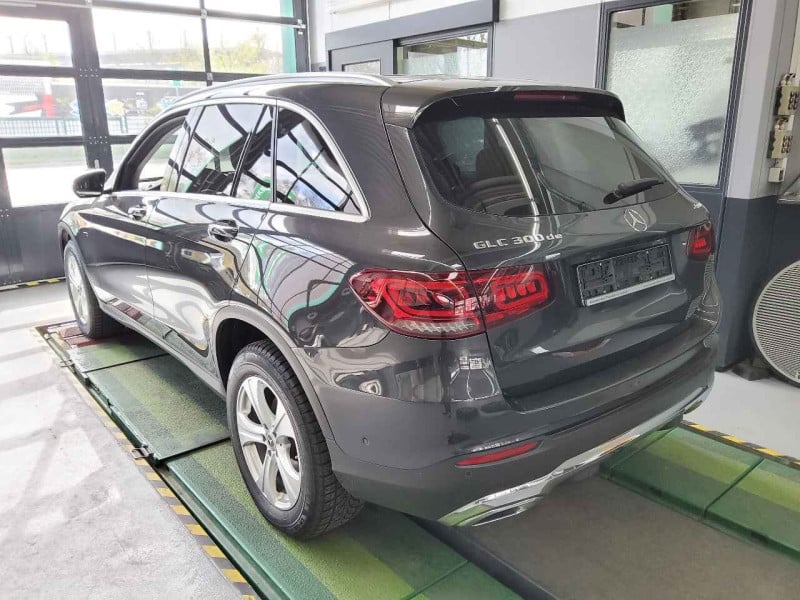 Mercedes-Benz GLC (BM 253)(06.2015->) DE - SUV5 GLC 300 de EU6d, de 4Matic (EURO 6d), (Facelift) 2020 - 2022 photo