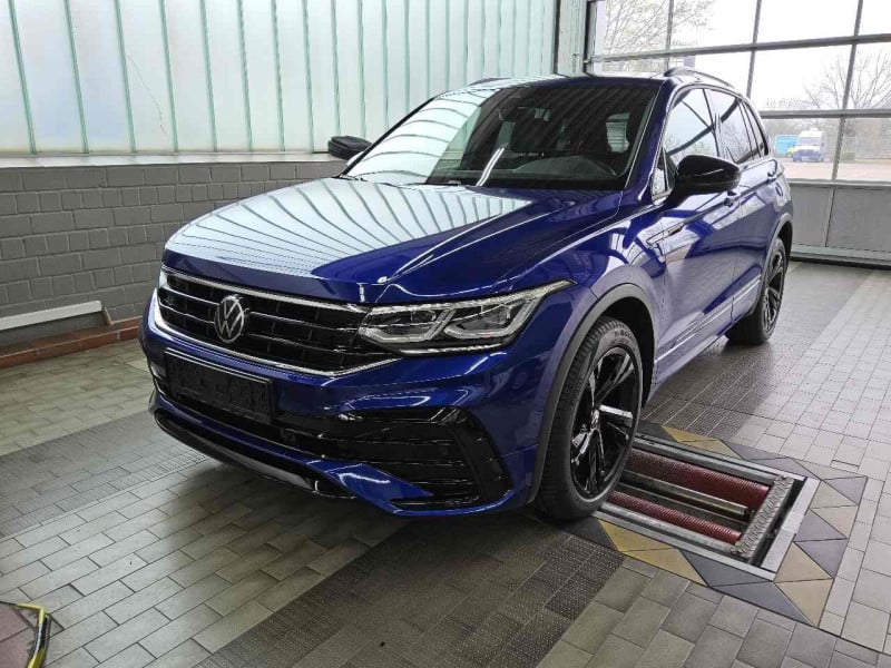 Volkswagen Tiguan (AX1)(07.2020->2024) DE - SUV5 2.0 TSI BMT/Start-Stopp EU6d, R-Line 4Motion OPF (EURO 6d), (Facelift)