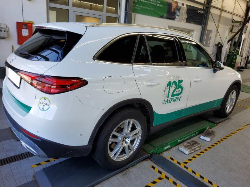 Mercedes-Benz GLC (BM 254)(06.2022->) DE - SUV5 GLC 200 EU6d, Avantgarde 4Matic (EURO 6d), 2022 - 2024 photo