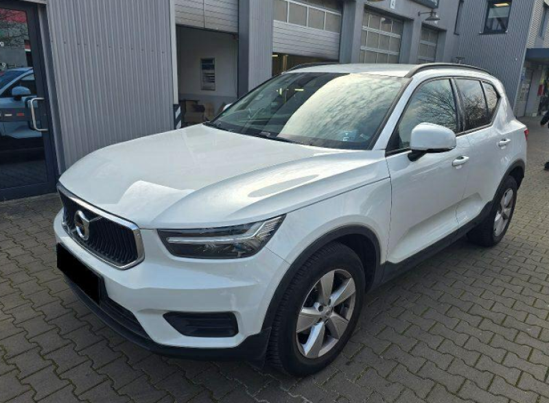 Volvo XC40 (2017->) DE - SUV5 T3 2WD EU6d, Momentum Core (EURO 6d), 2020 - 2022