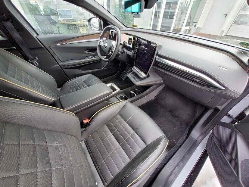 Renault Megane E-Tech Electric (02.2022->) EV60 220HP, Iconic (Batt. 60 kWh) optimum charge photo