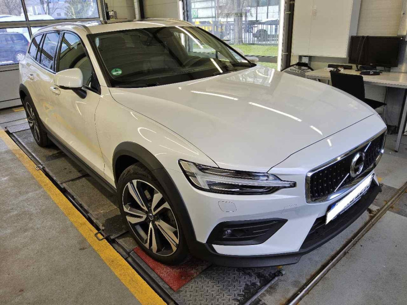 Volvo V60 Cross Country (09.2018->) DE - Kb5 B5 (Benzin) AWD EU6d, Pro Mild-Hybrid AWD (EURO 6d), 2020 - 2022