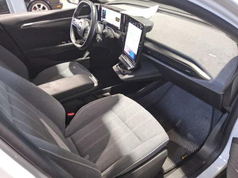 Renault Megane E-Tech Electric (02.2022->) EV60 130HP, Evolution ER (Batt. 60 kWh) optimum ch. photo