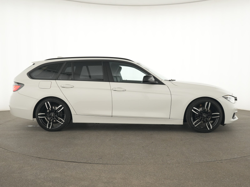 BMW 3er (Inzahlungnahme MwSt. nicht ausweisbar) - Ex Mietwagen DE - Kb5 320 i EU6d-T, Advantage (OPF)(EURO 6d-TEMP), (Facelift) 2018 - 2019 photo
