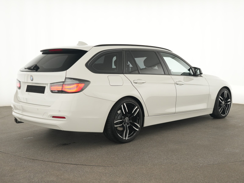 BMW 3er (Inzahlungnahme MwSt. nicht ausweisbar) - Ex Mietwagen DE - Kb5 320 i EU6d-T, Advantage (OPF)(EURO 6d-TEMP), (Facelift) 2018 - 2019 photo