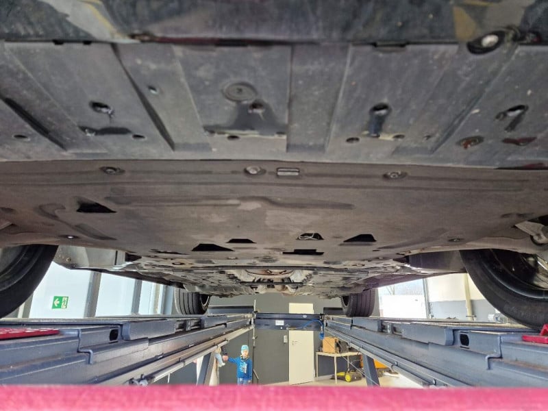 Volvo XC60 (03.2017->) DE - SUV5 B5 (Benzin) AWD EU6d, Ultimate Dark Mild-Hybrid (EURO 6d), (Facelift) photo