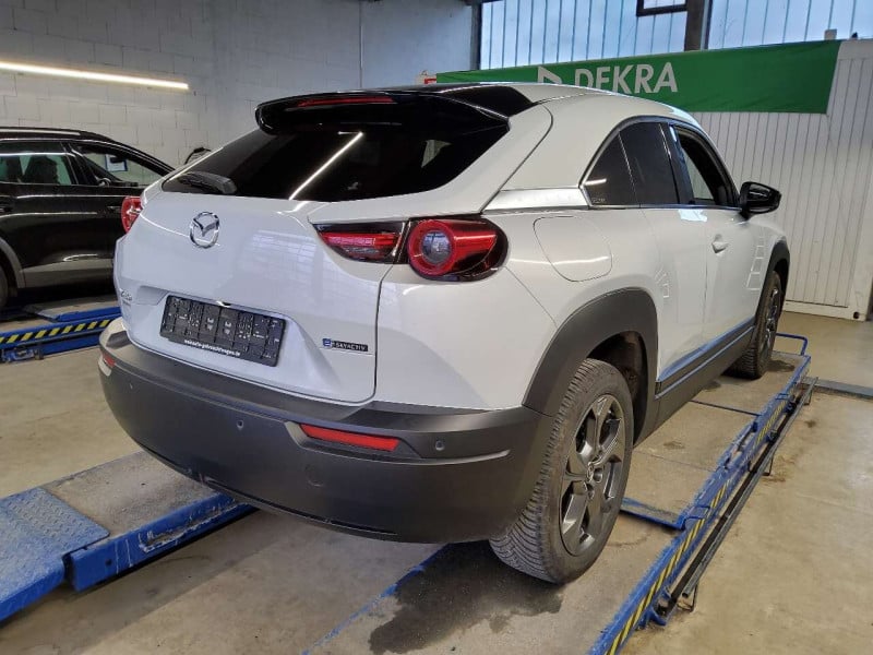 Mazda MX-30 (DR)(05.2020->) DE - SUV5 e-SKYACTIV, 2020 - 2022 photo