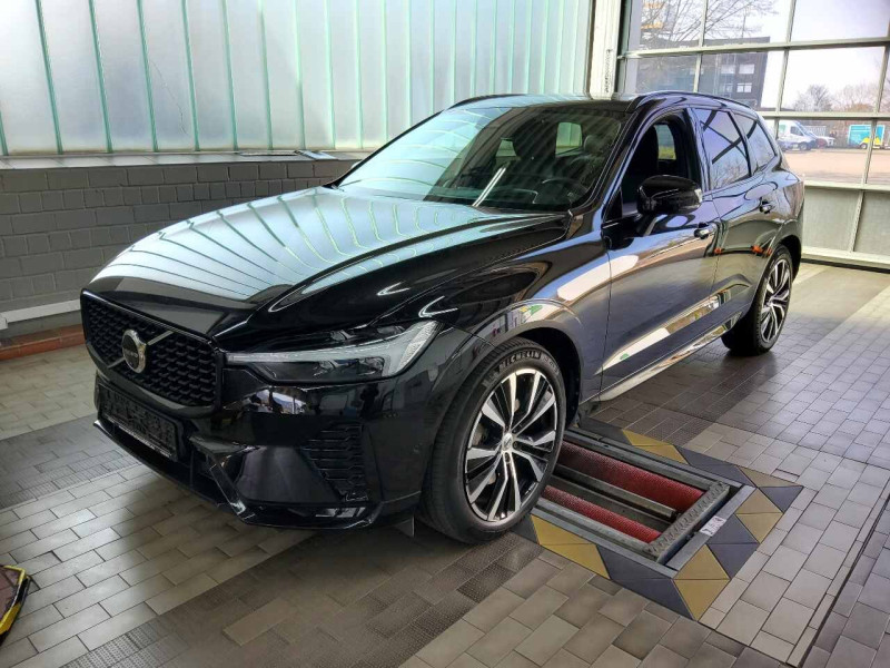 Volvo XC60 (03.2017->) DE - SUV5 B5 (Benzin) AWD EU6d, Ultimate Dark Mild-Hybrid (EURO 6d), (Facelift)