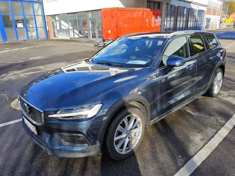 Volvo V60 Cross Country (09.2018->) DE - Kb5 B4 (Diesel) AWD EU6d, Plus Mild-Hybrid AWD (EURO 6d), 2022 - 2024