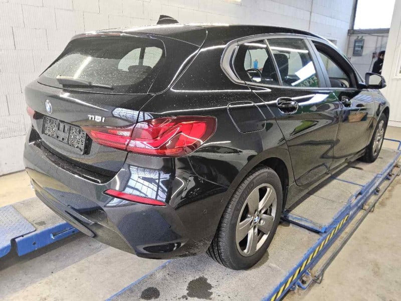 BMW 1 Limousine (F40)(2019->) DE - LimS5 118i EU6d, Advantage (OPF)(EURO 6d), 2020 - 2024 photo