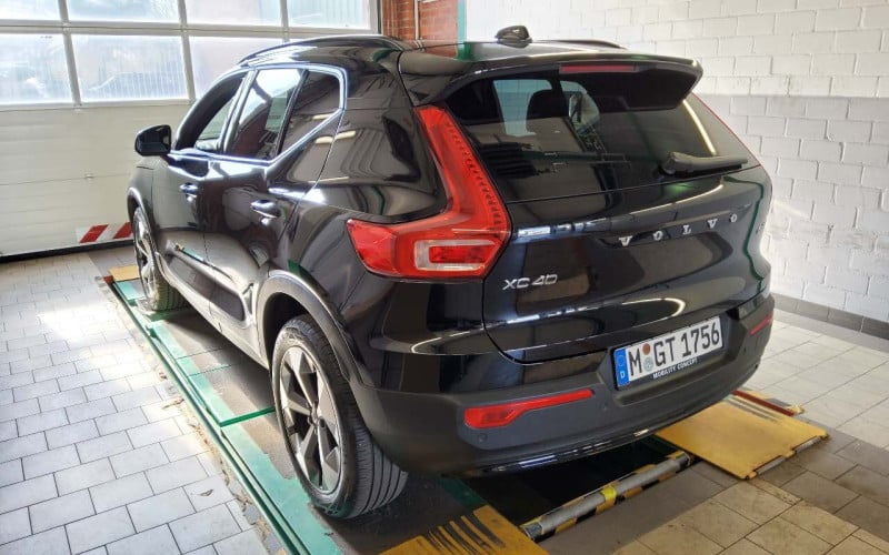 Volvo XC40 (2017->) DE - SUV5 B4 AWD EU6d, Ultimate Dark (EURO 6d), (Facelift) 2022 - 2022 photo