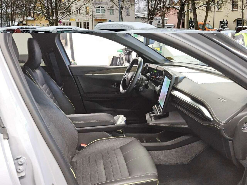 Renault Megane E-Tech Electric (02.2022->) EV60 220HP, Iconic (Batt. 60 kWh) optimum charge photo