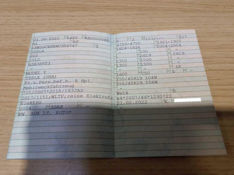 Tesla Model Y - SUV5 Dual, Maximale Reichweite Dual AWD, 2021 - 2025 Maximum Range / Premium photo