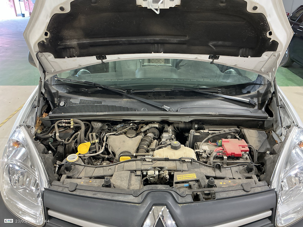 RENAULT KANGOO EXPRESS 1.5 BLUE DCI 95 MAXI CONFORT photo