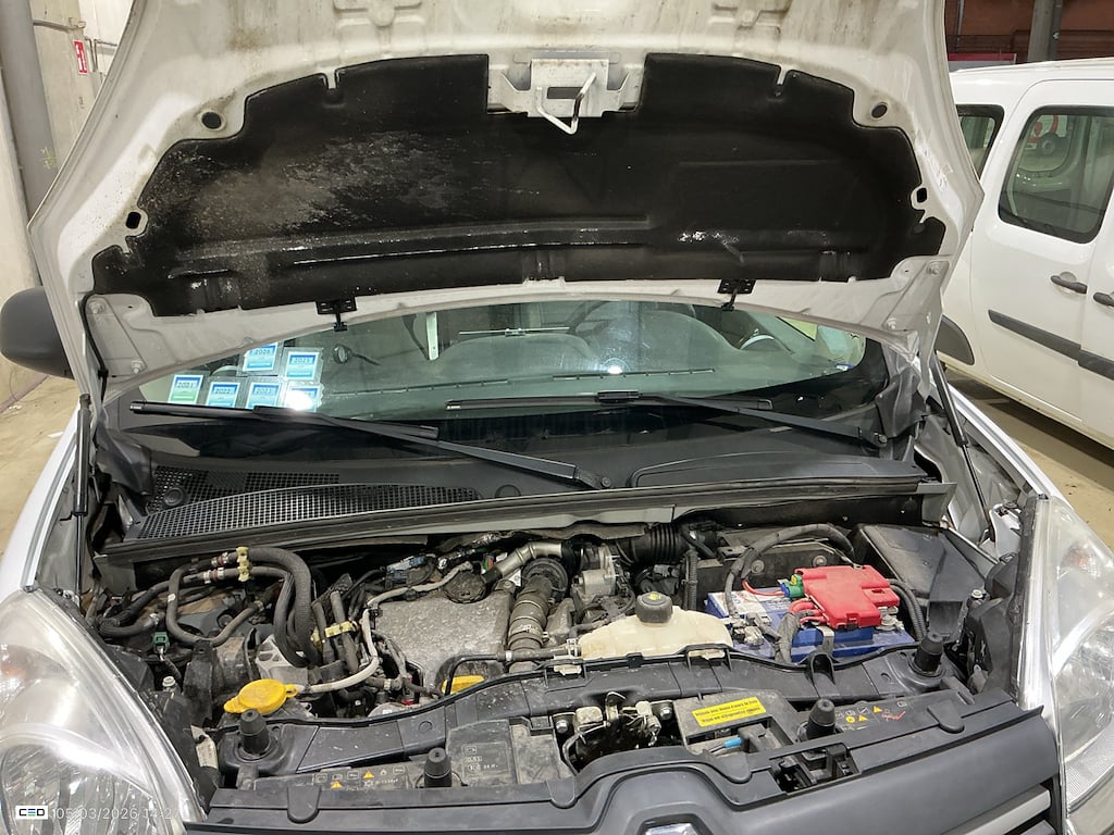 RENAULT KANGOO EXPRESS MAXI DIESEL Lot 1.3 RENAULT KANGOO EXPRESS Maxi 1.5 dCi Blue Confort photo