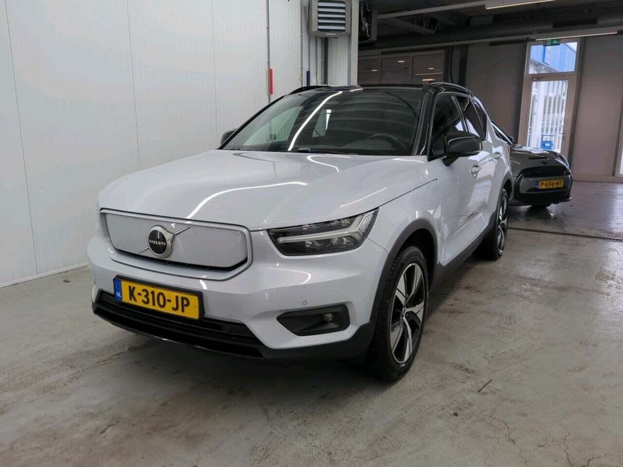 VOLVO XC40 Recharge P8 AWD RDes