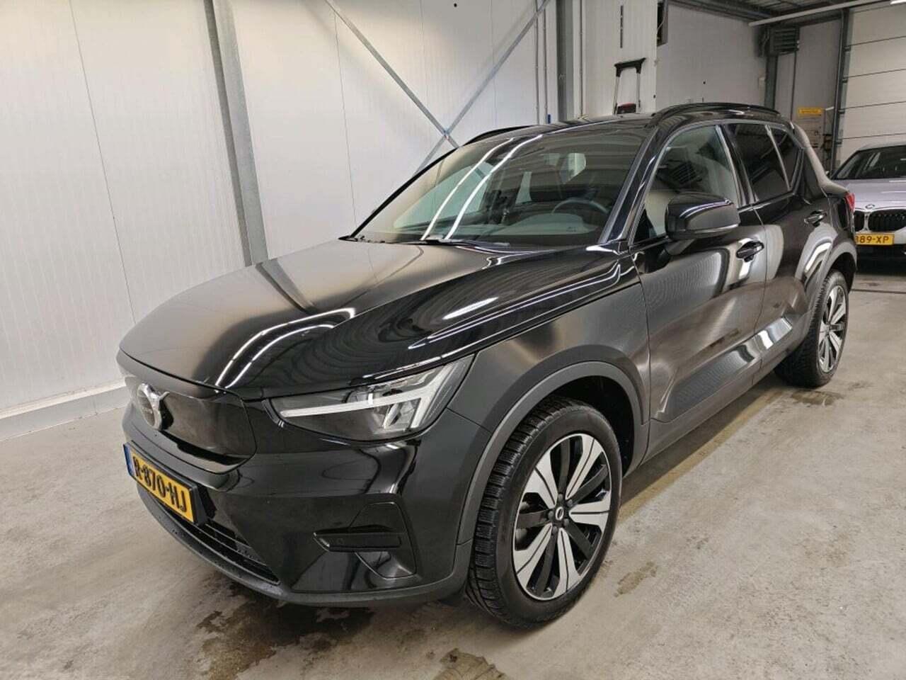 VOLVO XC40 Recharge Plus 70 kWh